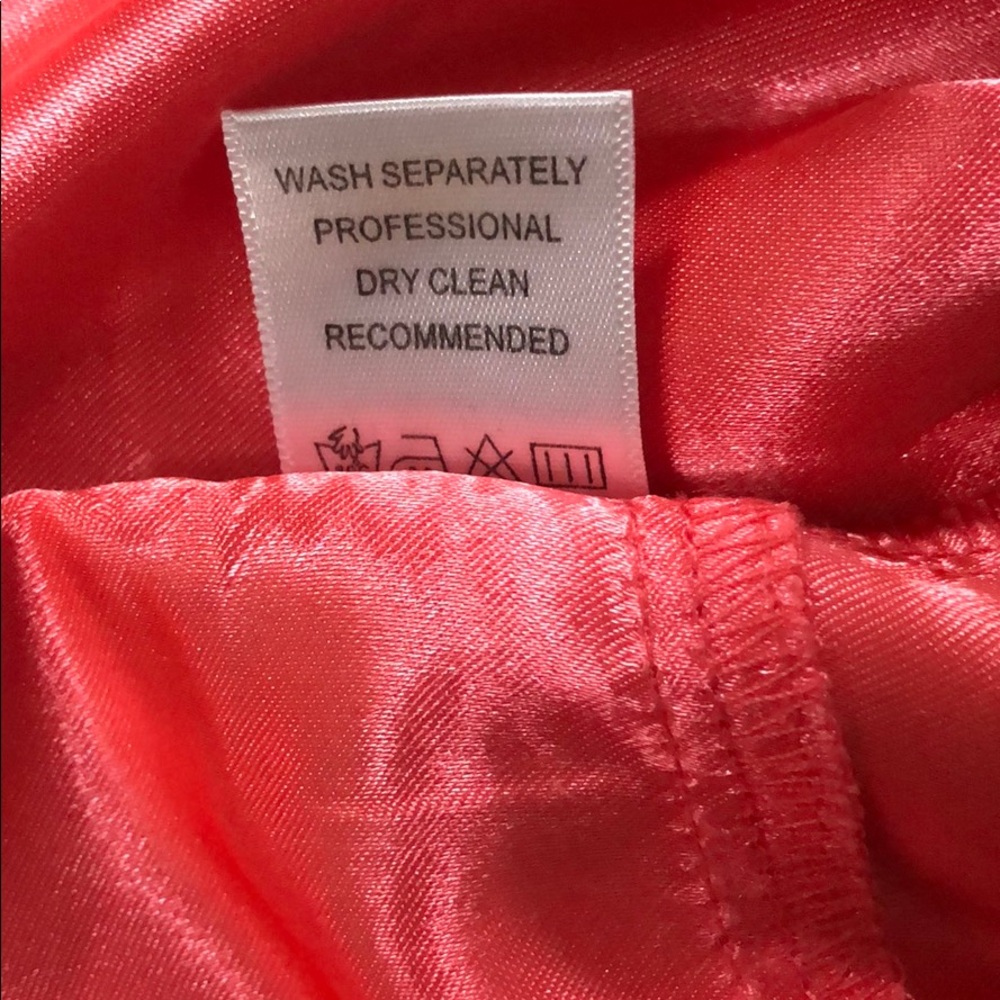 EASTER DRESS PERFECT CONDITION CORAL/SALMON RUFFLE DRESS SZ SM - Picture 6 of 7